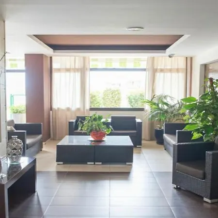Las Americas Apartament *